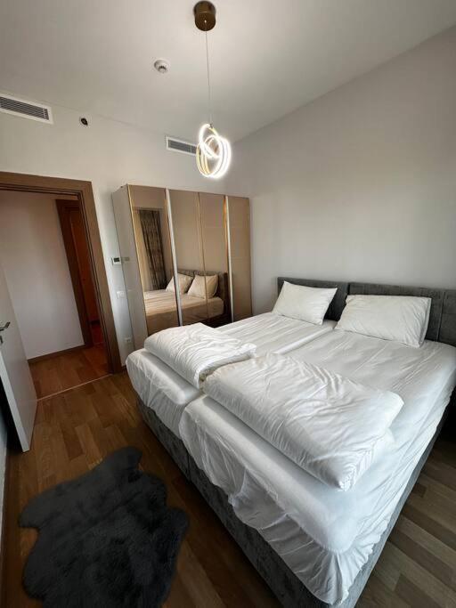 Maslak 1453 Luxury 4+1 For Vip Apartment Istanbul