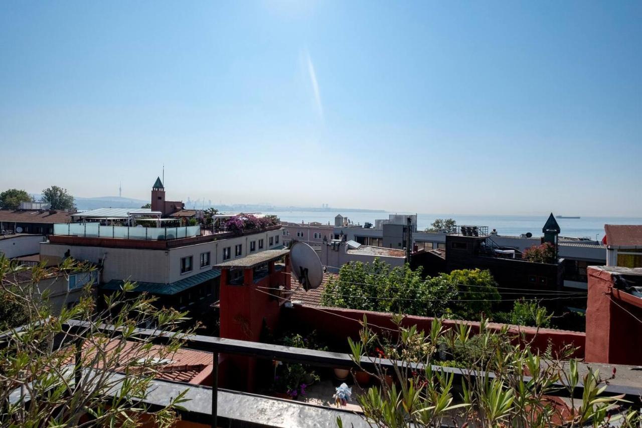 Villa Terrace Triplex In Peninsula Istanbul