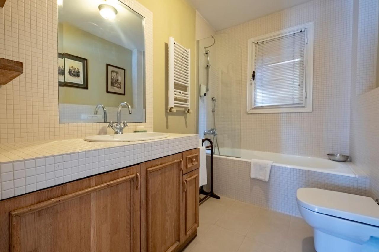 Terrace Triplex In Peninsula *