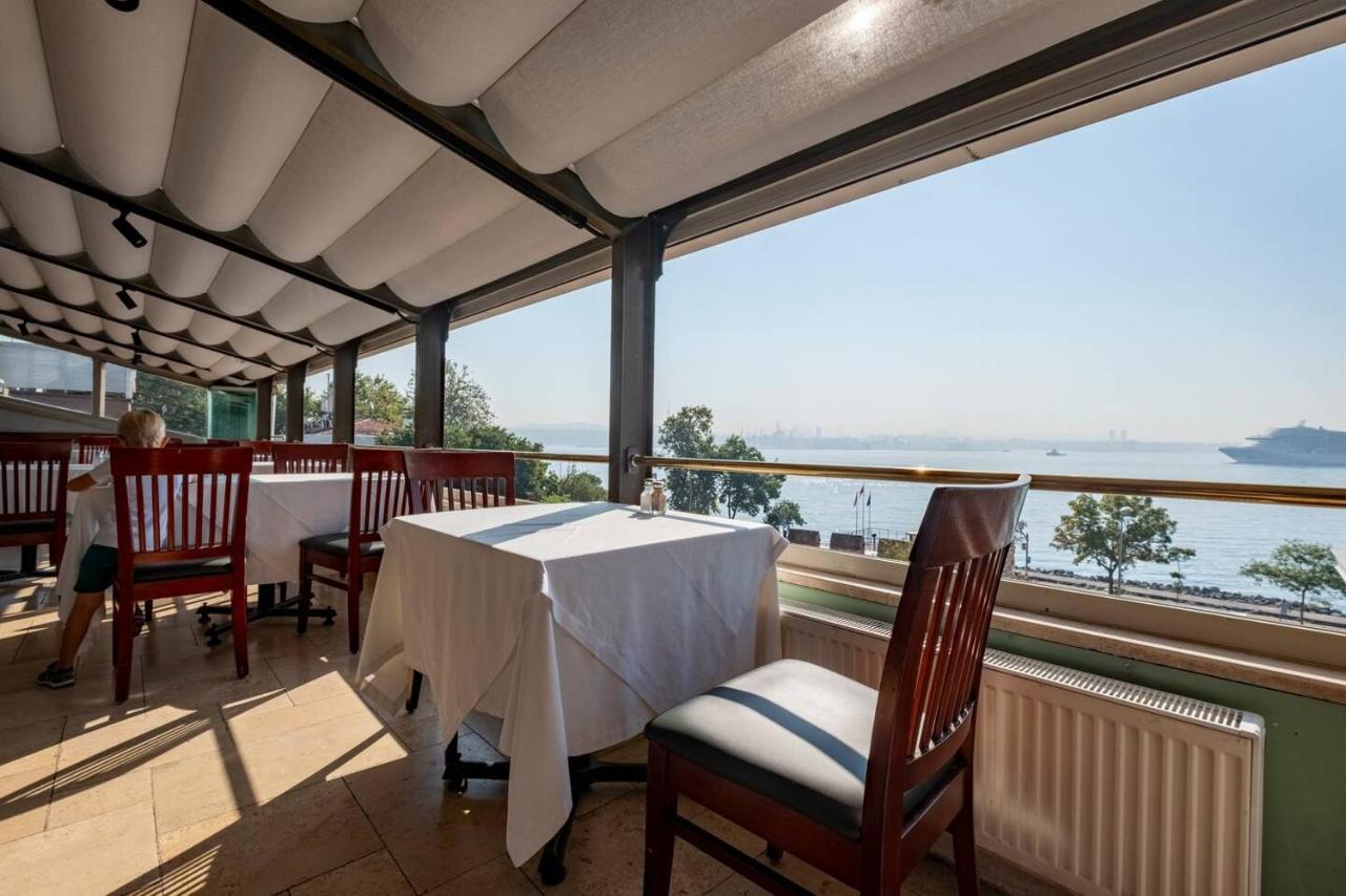 Terrace Triplex In Peninsula Villa *