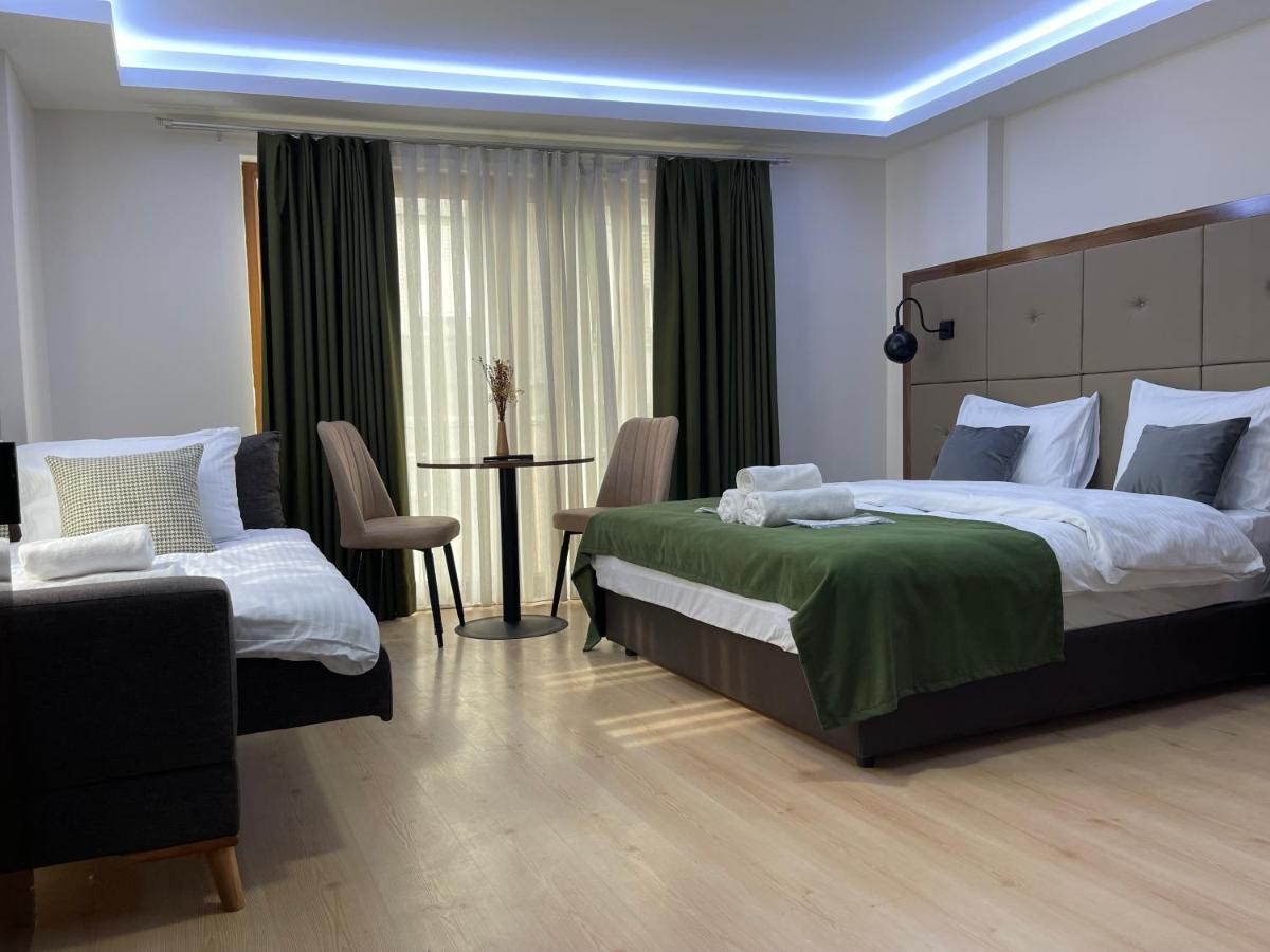 Elegance Aparthotel