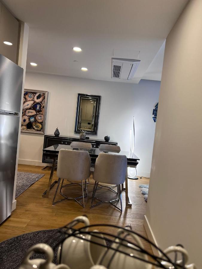 -comfortable Living Space- Fully Equipped -pullman *