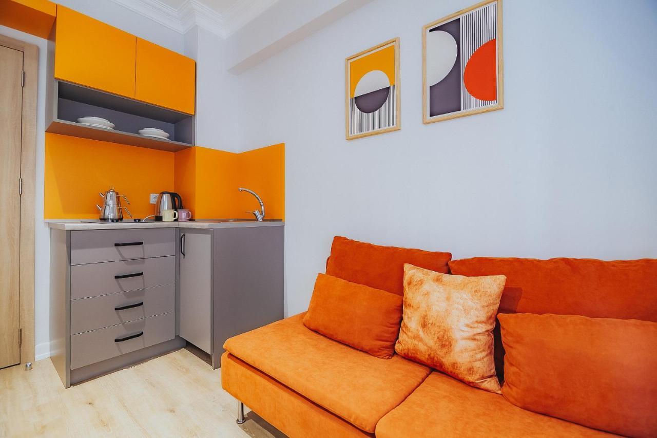 Hotel Marcian's Column - Orange And Blue Istanbul