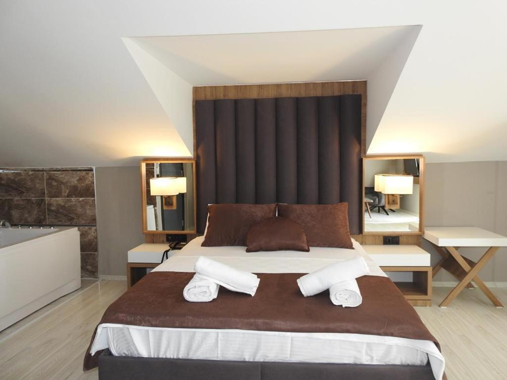 Armoni Life Suit Hotel *