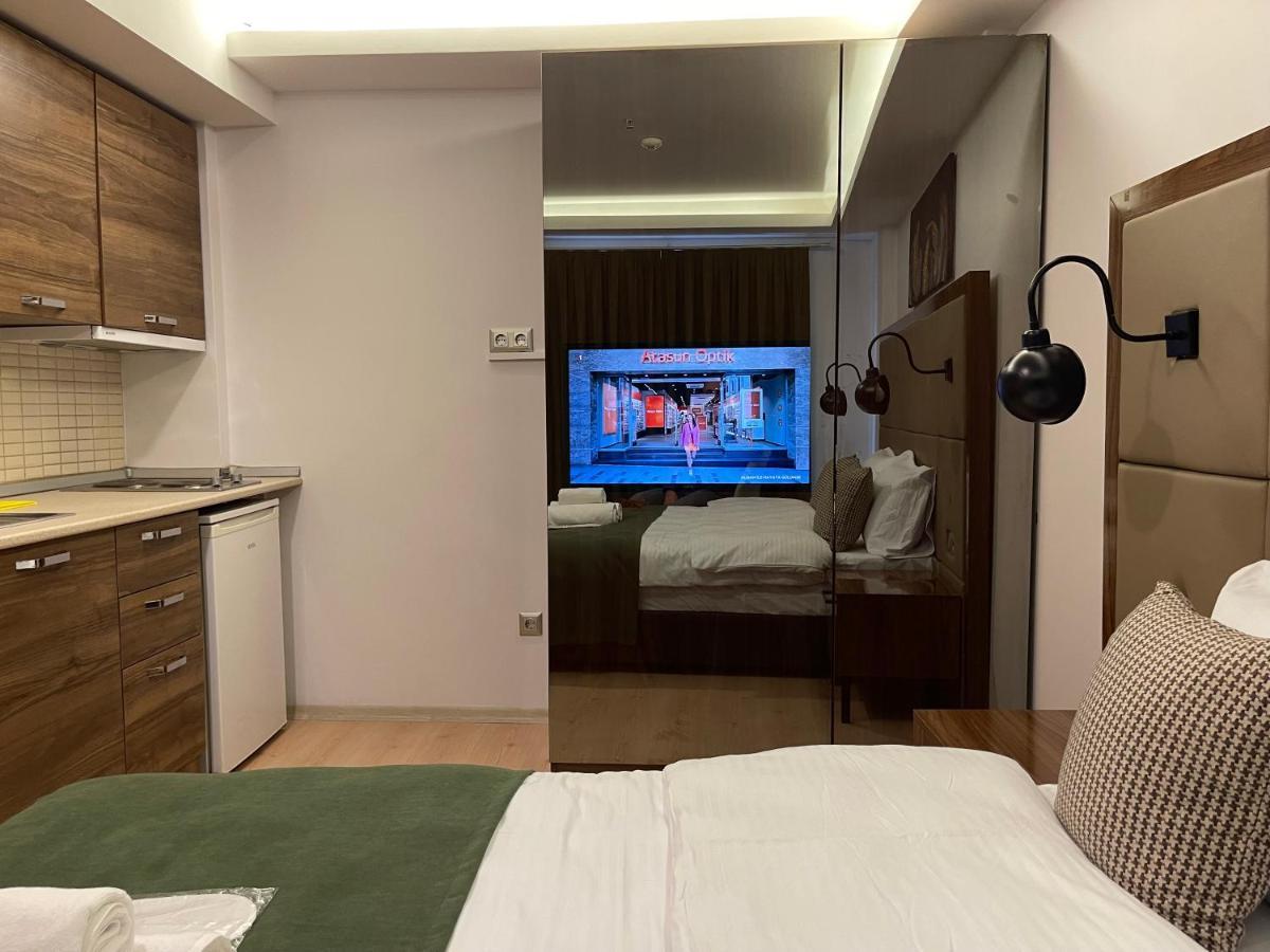 Elegance Aparthotel *