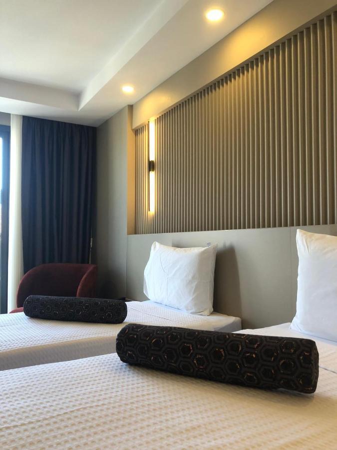 Hotel Grand Iska Palace