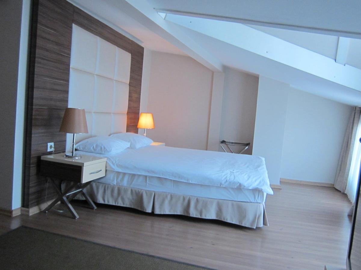Hotel Derpa 3*