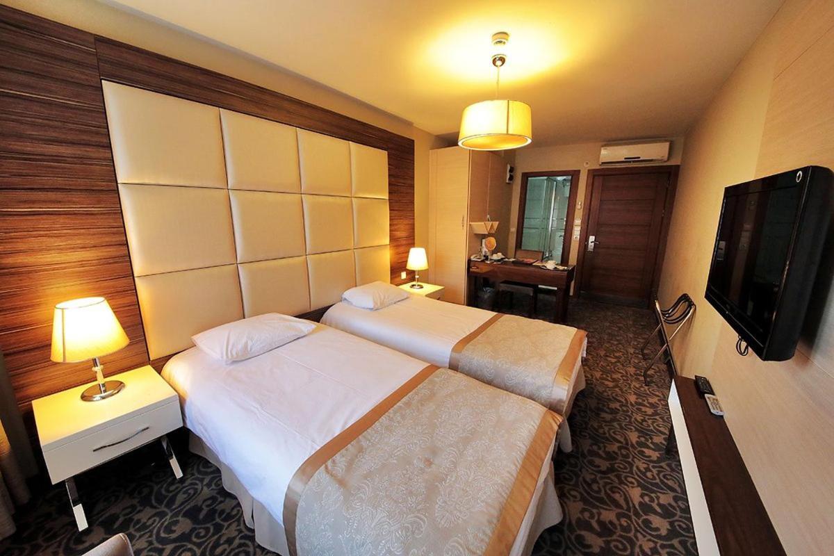 Hotel Derpa 3*
