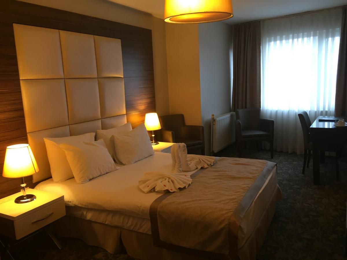 Hotel Derpa 3*