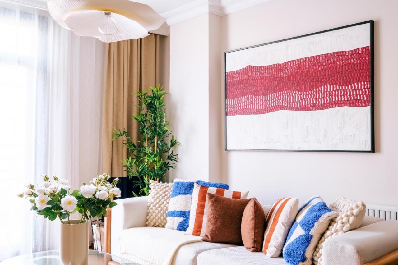 Cozy Retreat With Balcony 2 Min To Galata Tower Istanbul