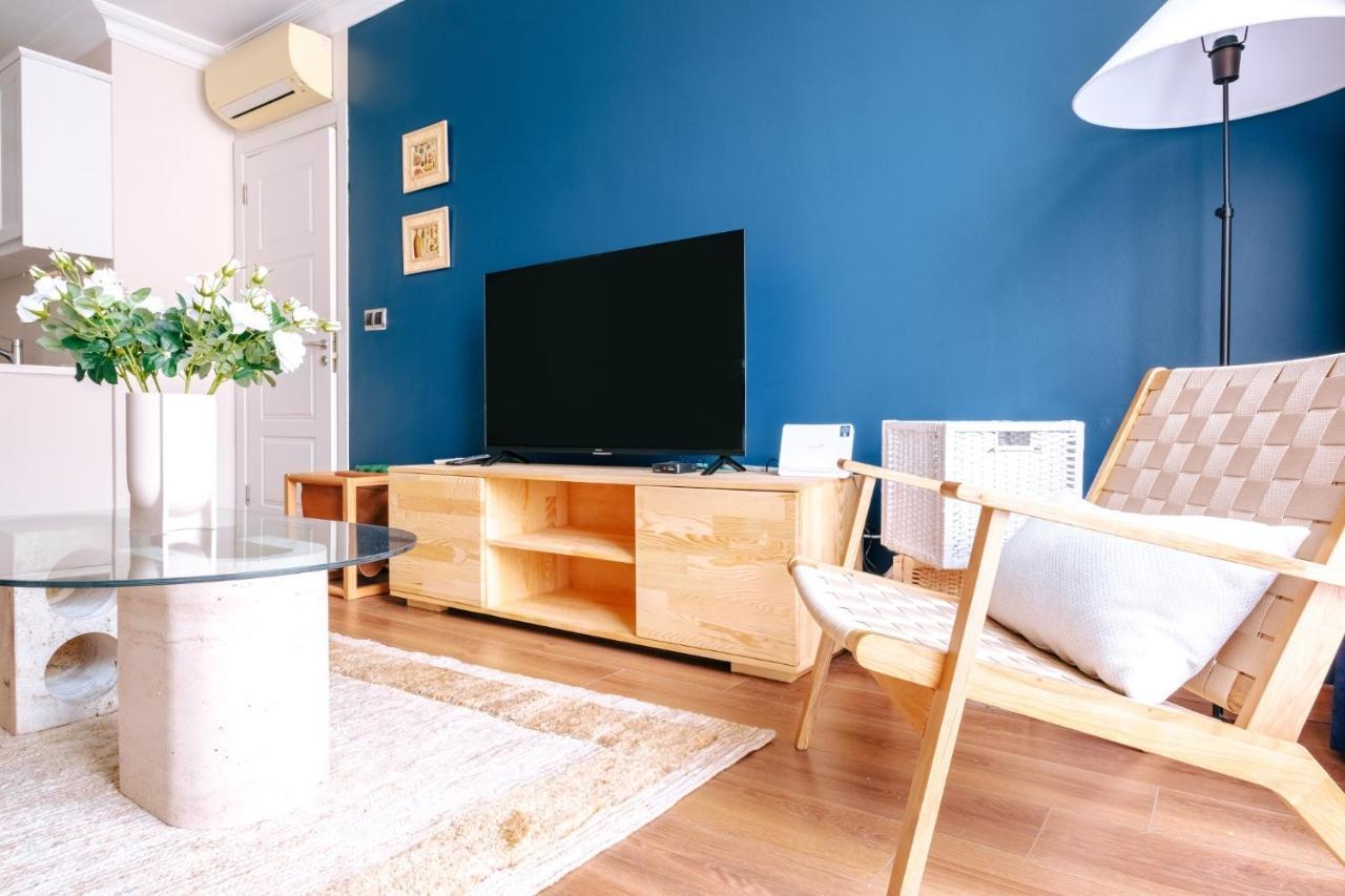 Apartment Cozy Retreat With Balcony 2 Min To Galata Tower *