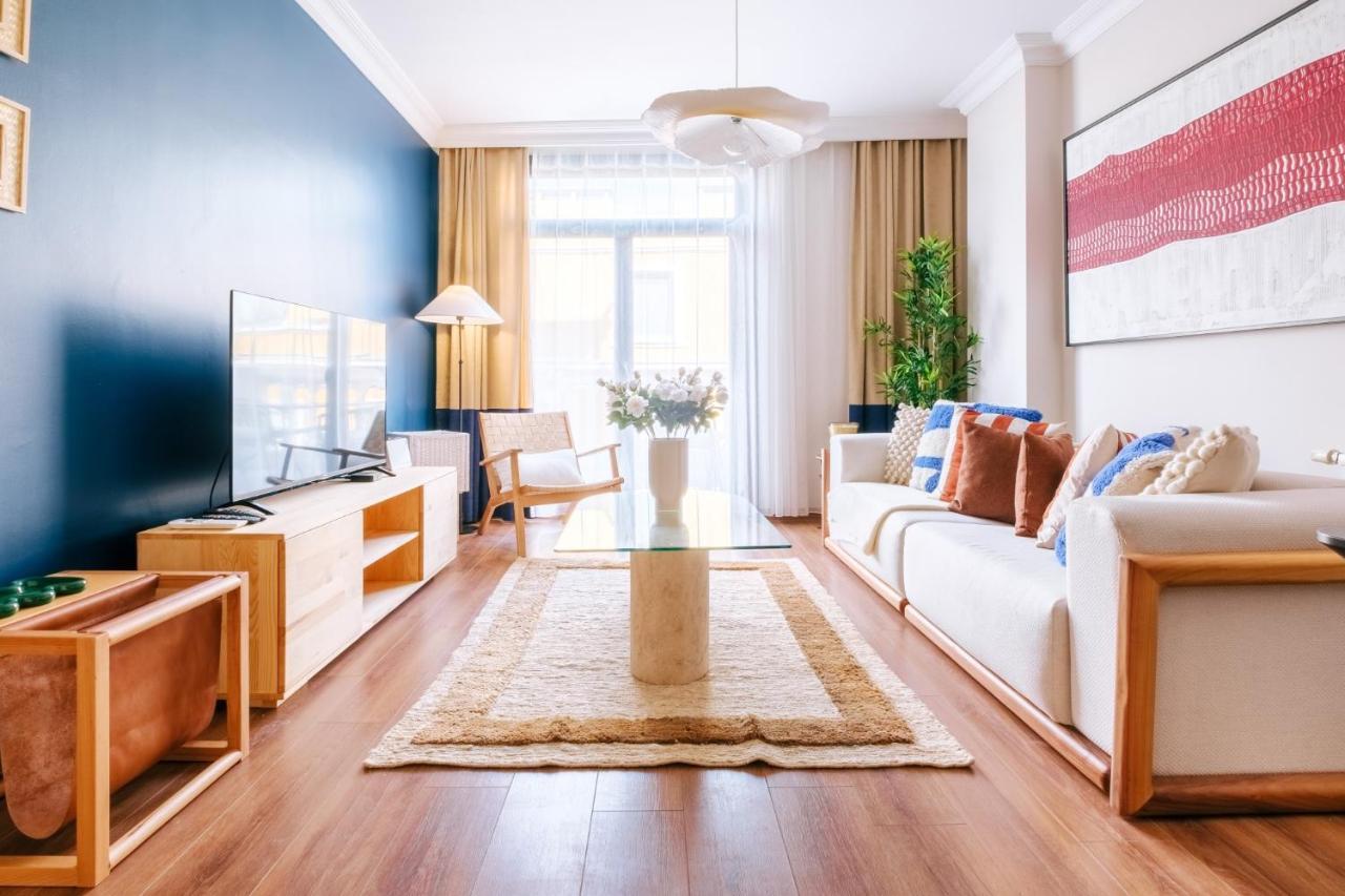 Apartment Cozy Retreat With Balcony 2 Min To Galata Tower Istanbul