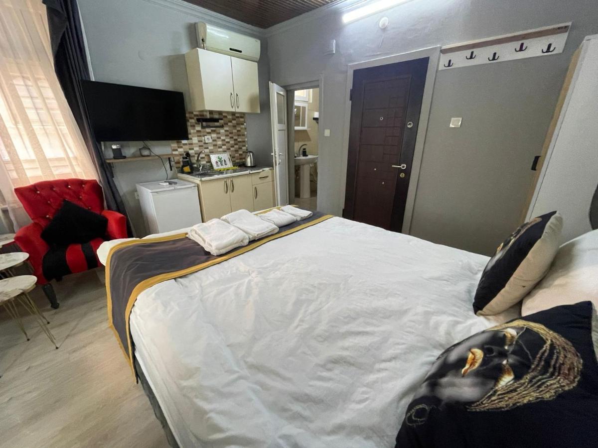 Bed & Breakfast Taksim Red *