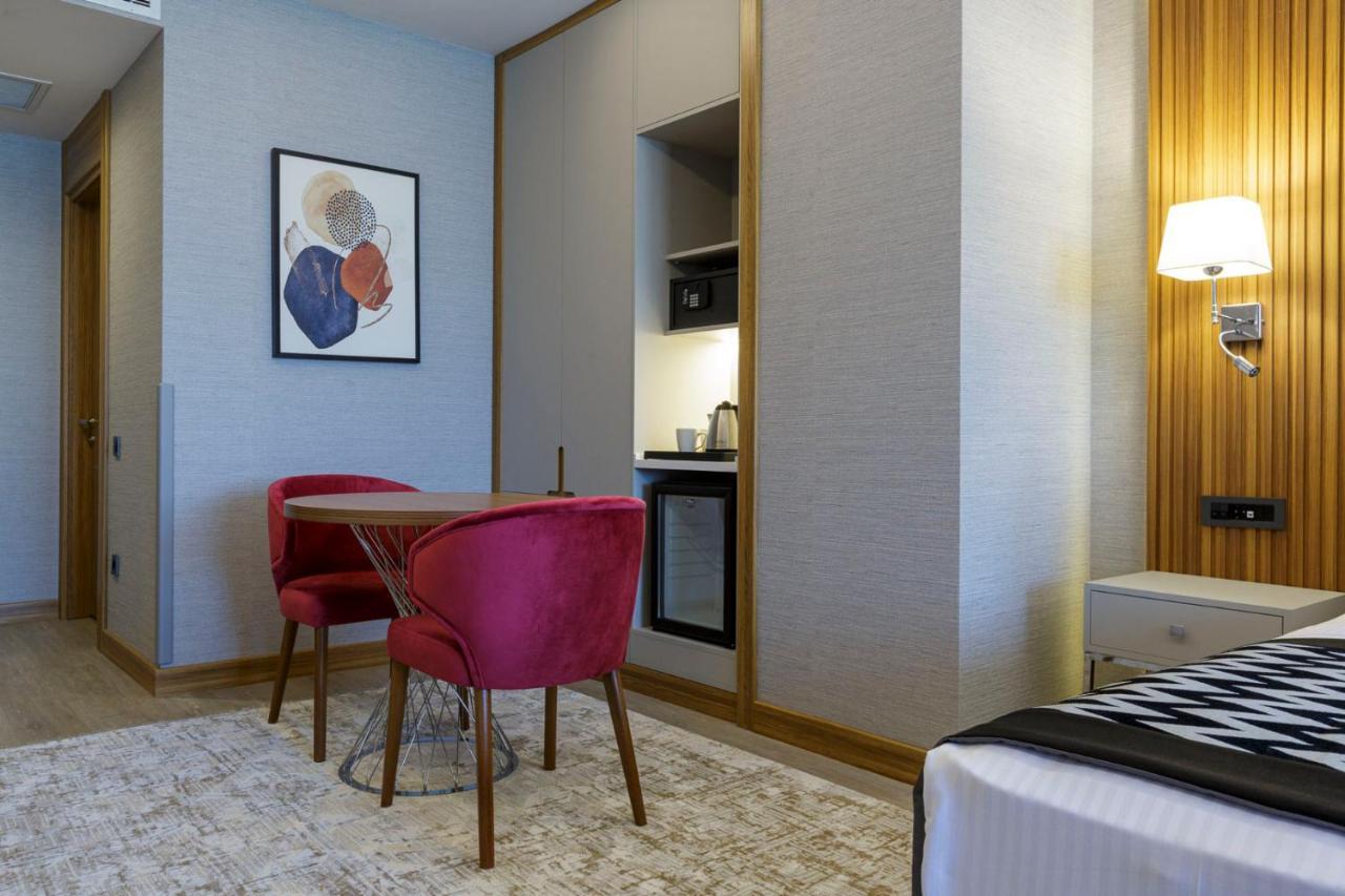 Ramada Encore By Wyndham Sisli Hotel 4*