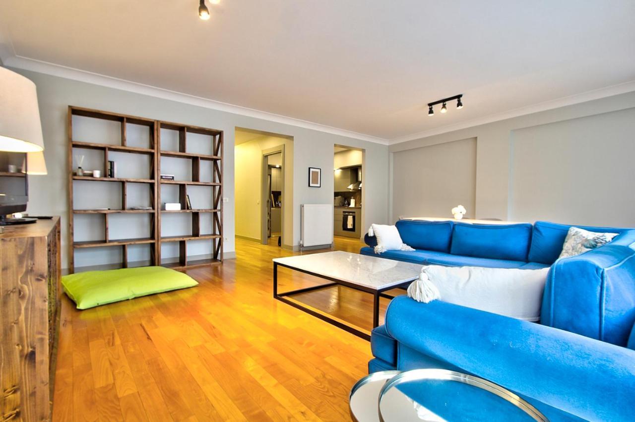 Apartamento New Build With Modern Amenities And Balcony Istambul