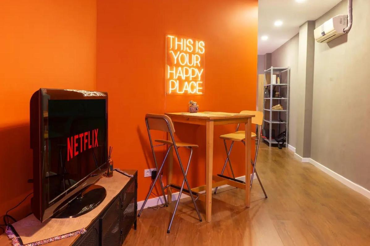 Cosy Flat With A Garden In Kadikoy Apartment *