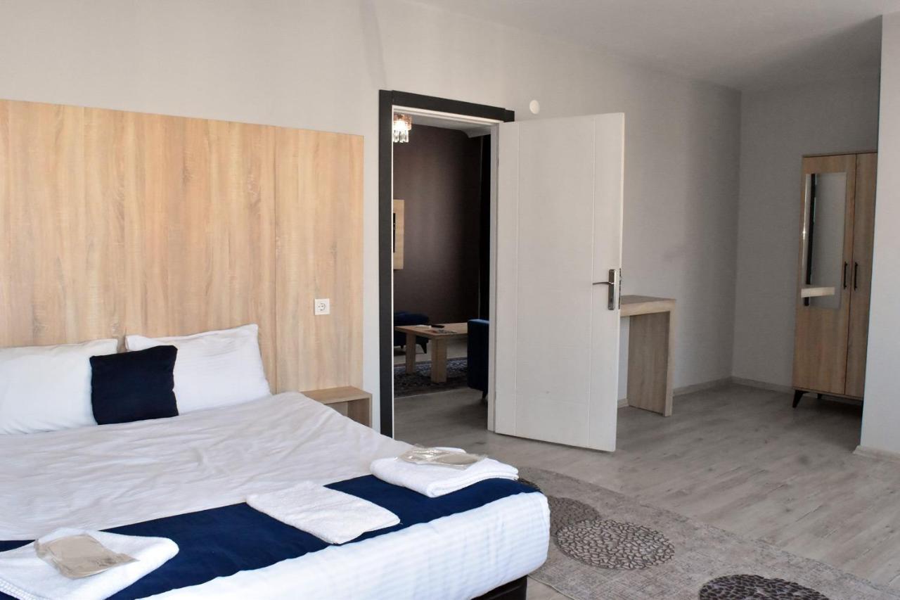Palace Suit Hotel Hotel