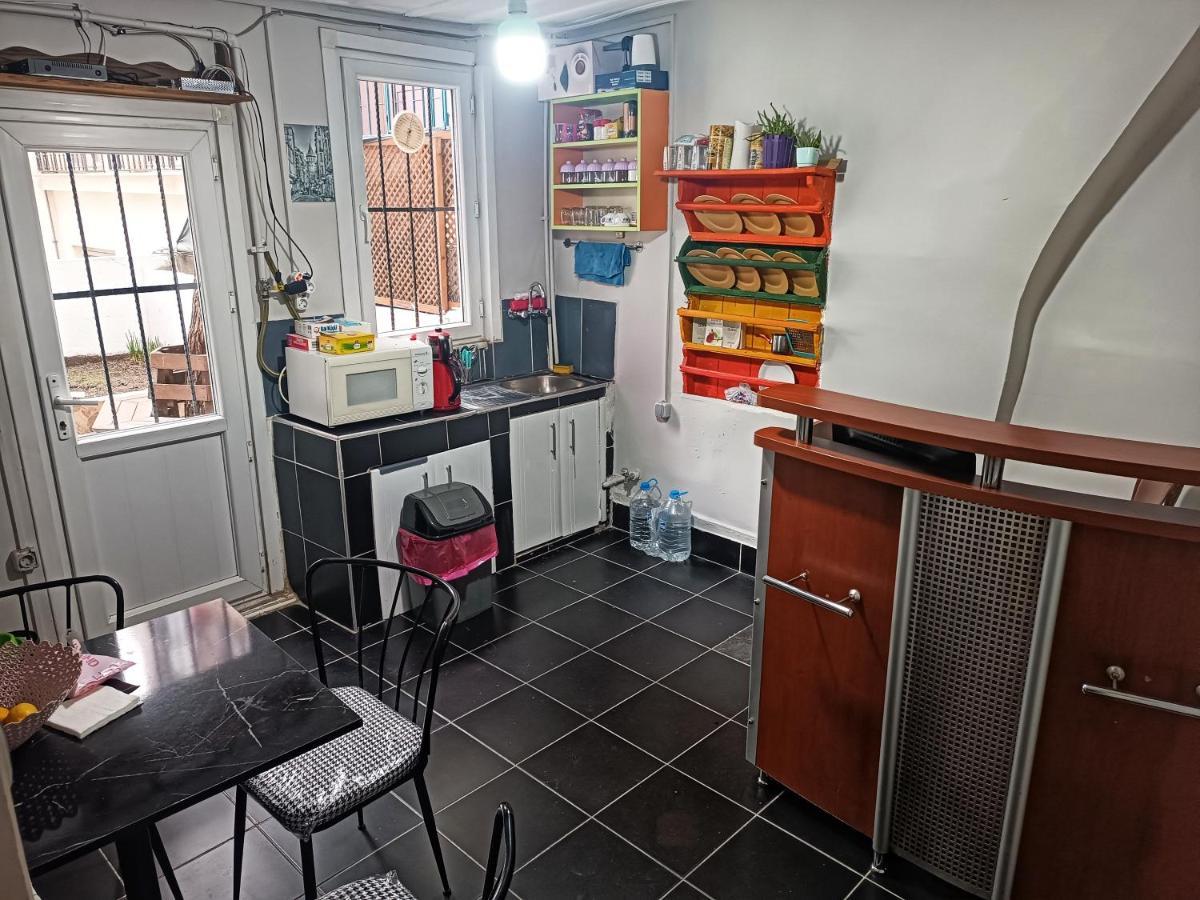 Albergue Taksim History Wooden