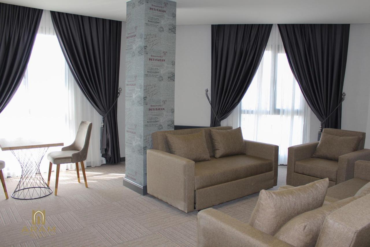 Aram Business & Luxury Hotel 3*