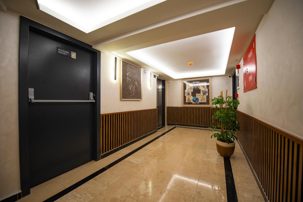 Vera Life Hotel *