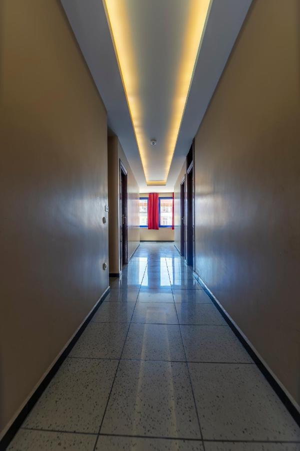 Otel Uemit 2*