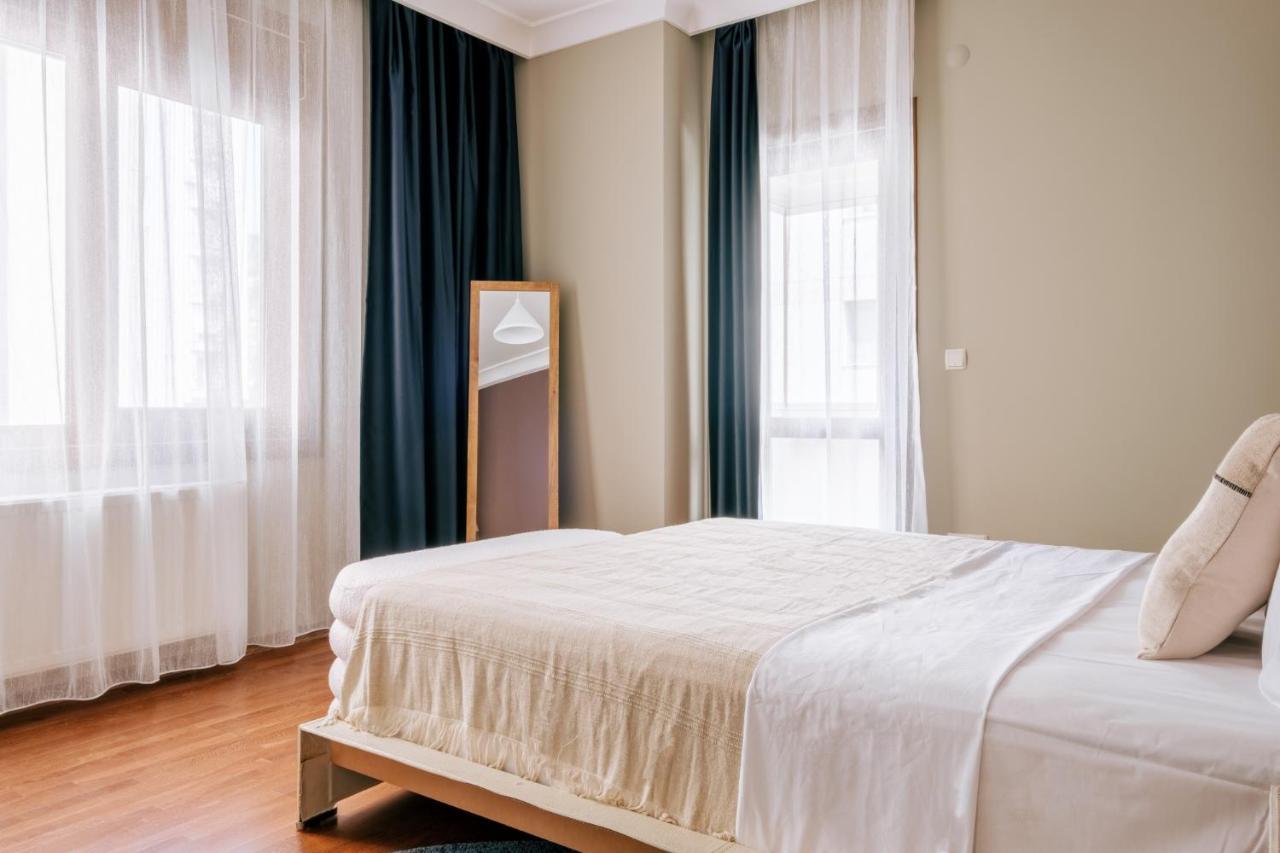 Apartment Stylish Retreat W Balcony 2 Min To Bagdat Ave Istanbul