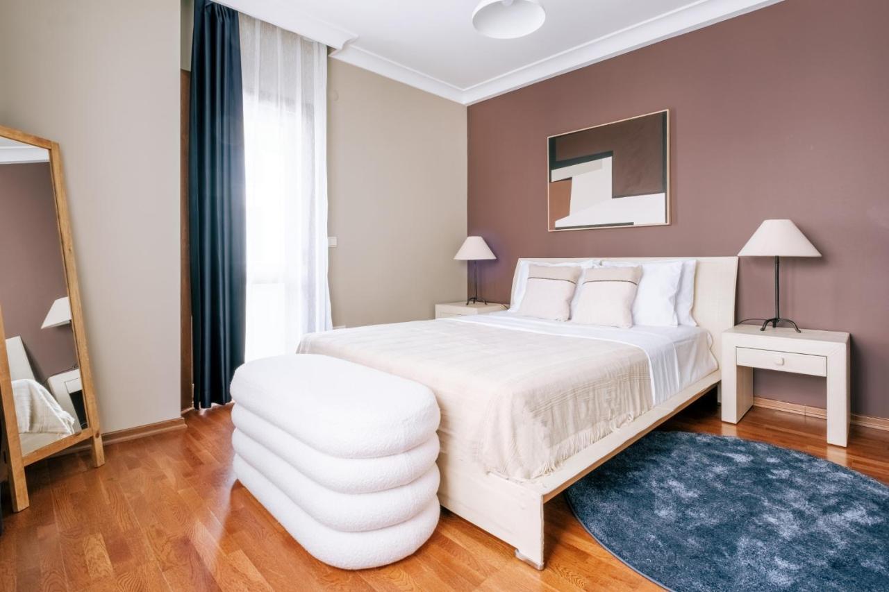 Stylish Retreat W Balcony 2 Min To Bagdat Ave Apartment