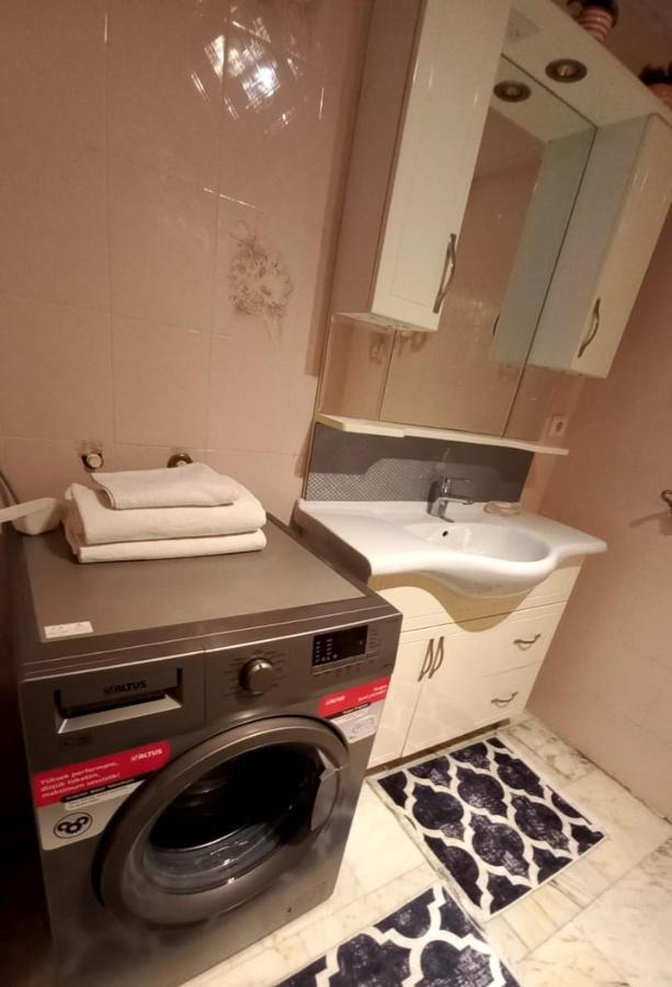 Apartment 1er Etage Ortakoey No 3