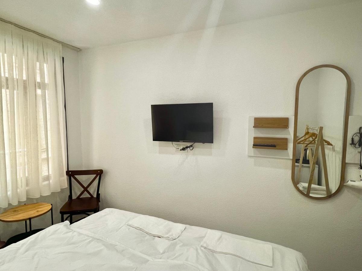 Noya Capsule hotel *