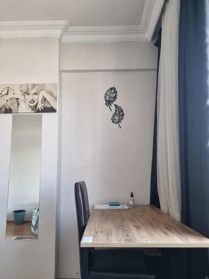 Single Room, одноместная комната в доме, D'une Personne, Individual Bed & Breakfast *