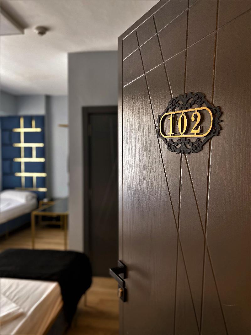 Hotel Orange Airport 5*