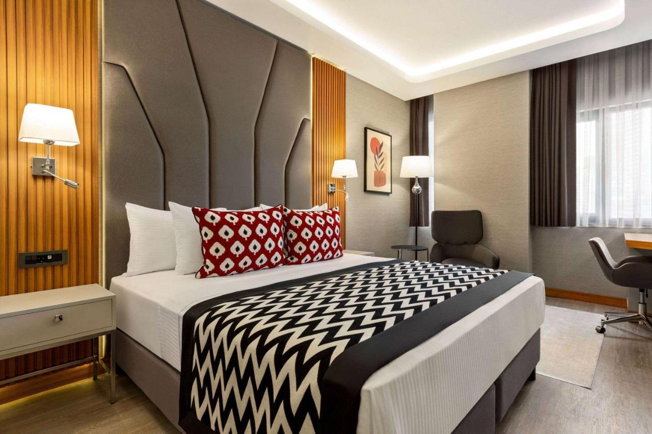 Ramada Encore By Wyndham Sisli 4*