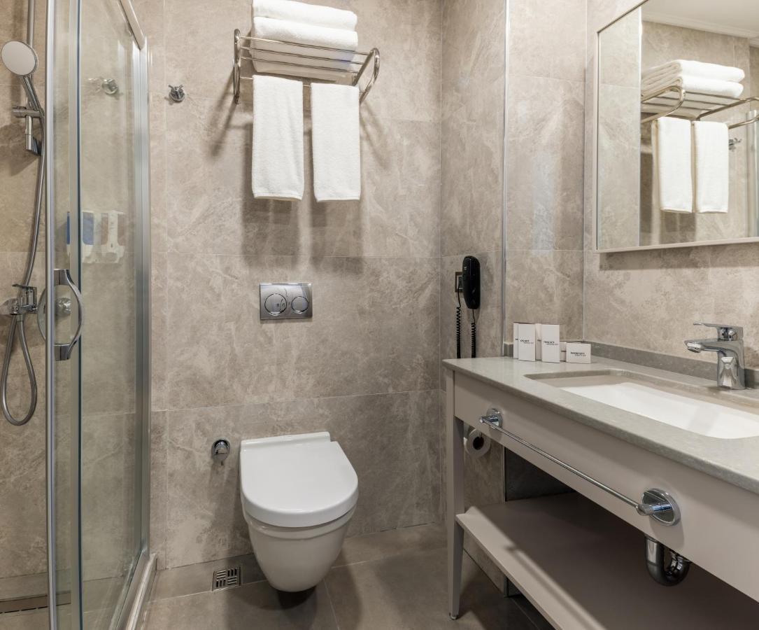 Hotel Carina Gold And Restaurant 4*