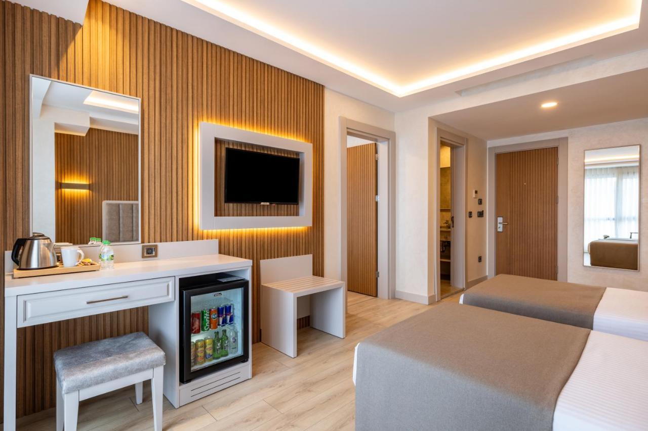 Hotel Carina Gold And Restaurant