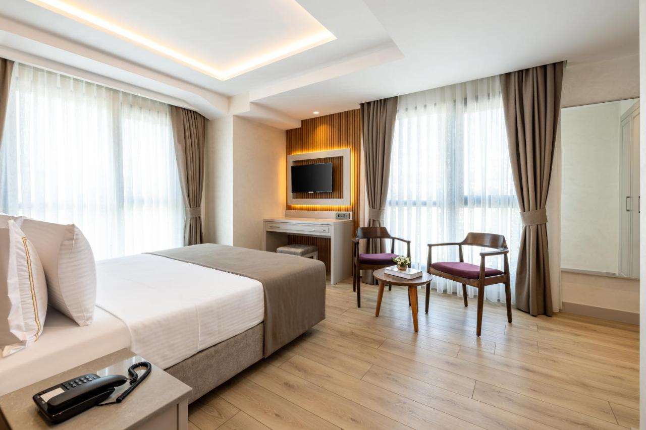 Carina Gold And Restaurant
