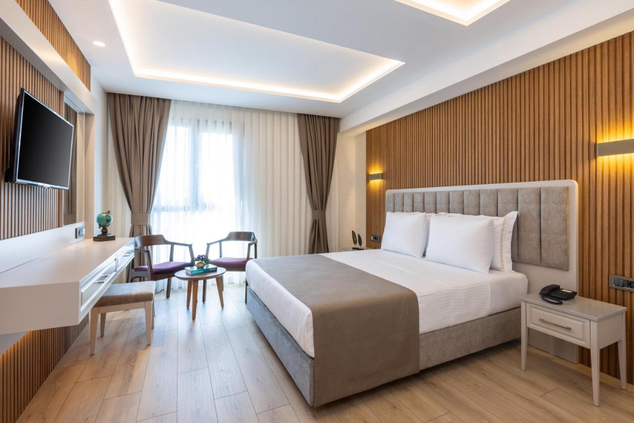Hotel Carina Gold And Restaurant