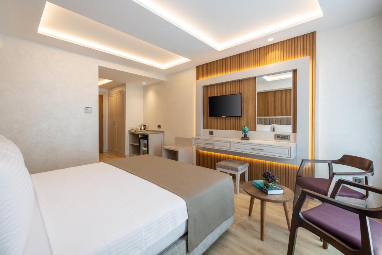 Hotel Carina Gold And Restaurant