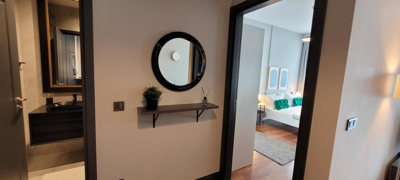 Sleek With Premium Amenities Istanbul