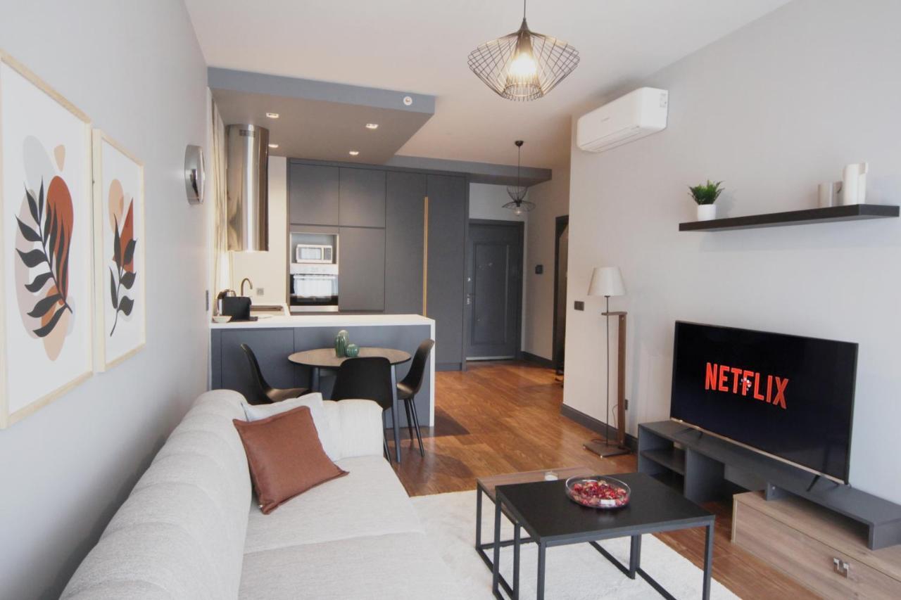 Modern With Views - Location