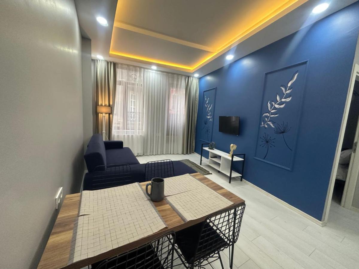 No23 House *