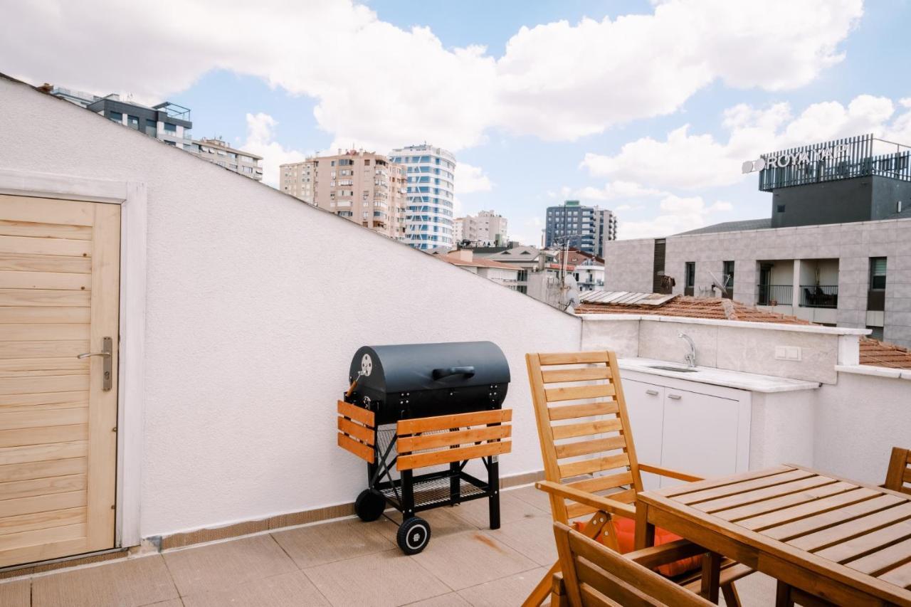 Sea View Duplex With Terrace 5 Min To Marina * Istanbul