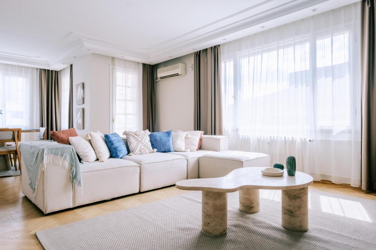 Sea View Duplex With Terrace 5 Min To Marina * Istanbul