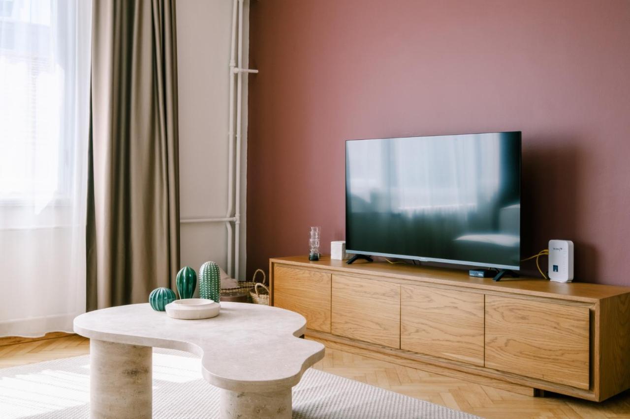 Apartment Sea View Duplex With Terrace 5 Min To Marina Istanbul