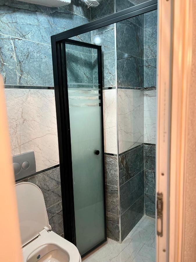 Ikbal Apart * İstanbul