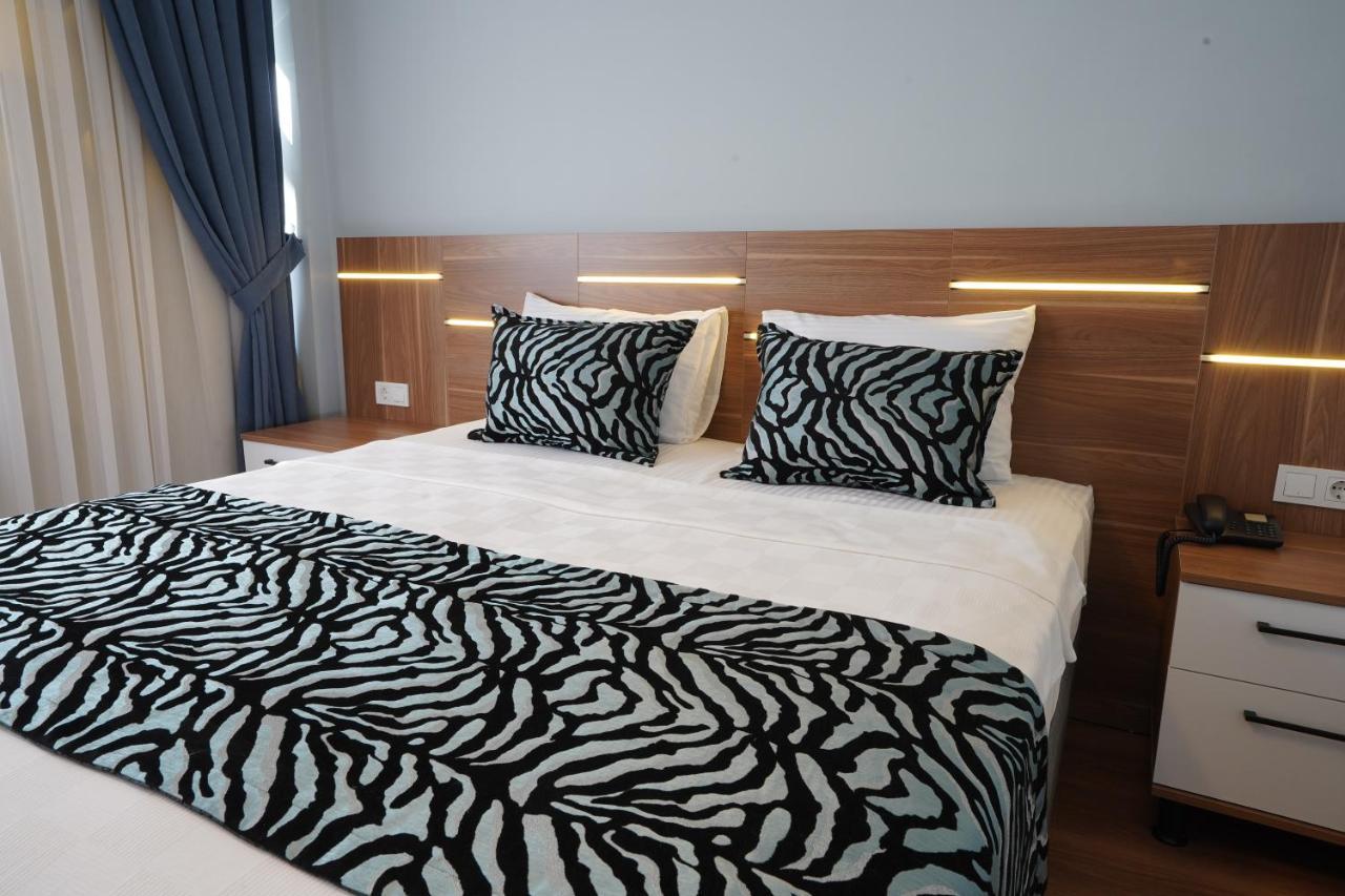 My House Hotel *