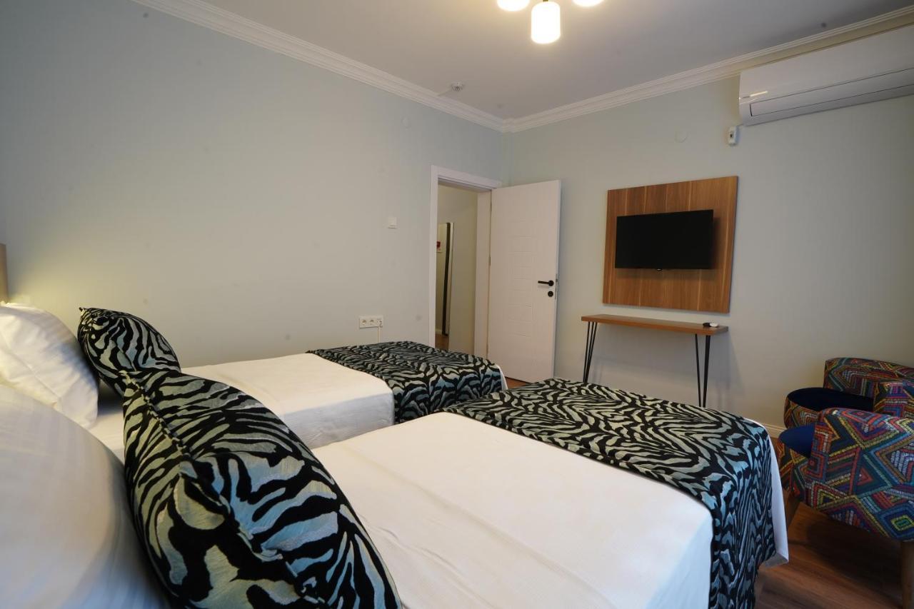 Hotel My House *