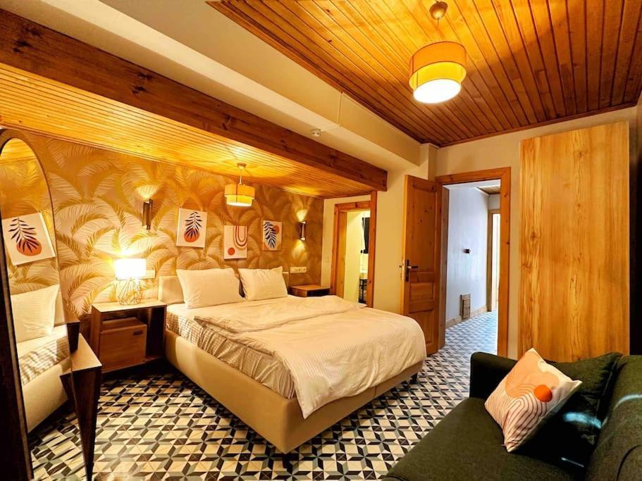 Refurbished Triplex In Taksim Holiday home Istanbul