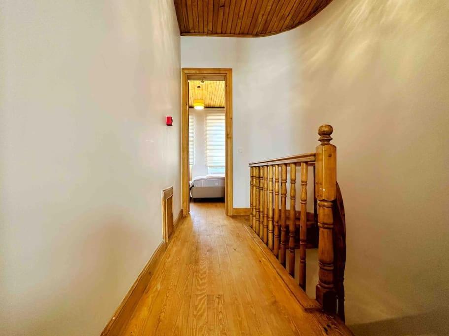 Refurbished Triplex In Taksim Holiday home *