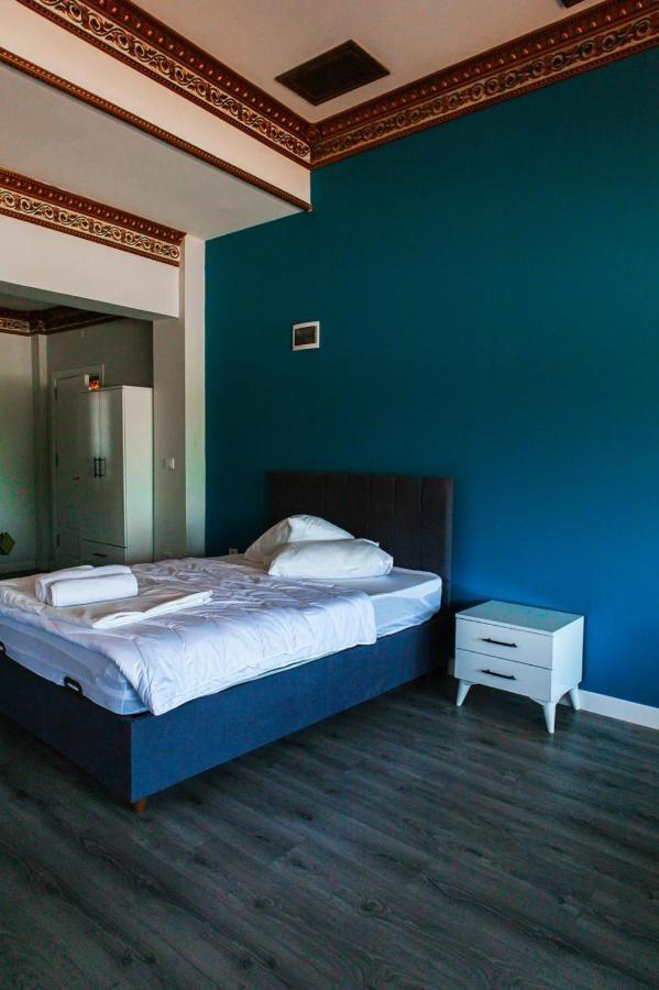 Yali House Aparthotel *