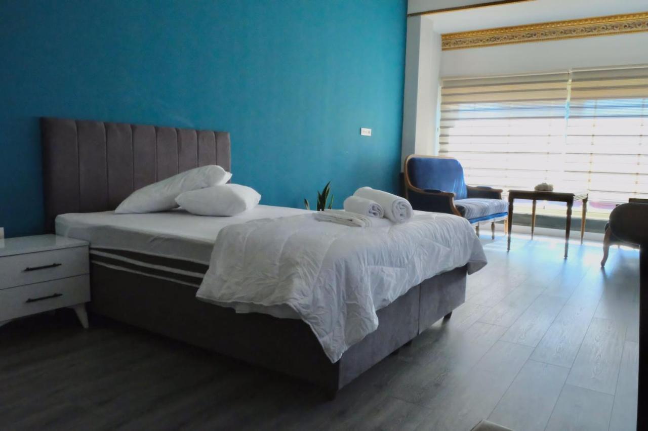 Yali House Aparthotel *
